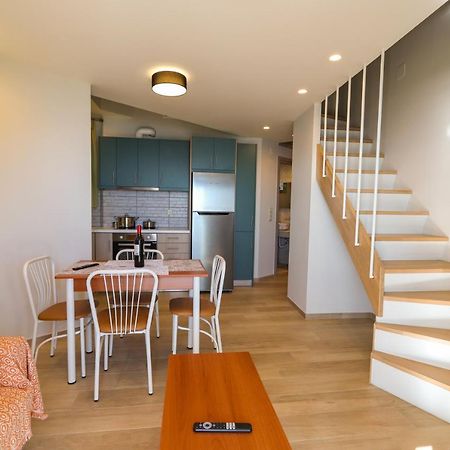 East & West Seaside Apartments Gialtra Екстер'єр фото
