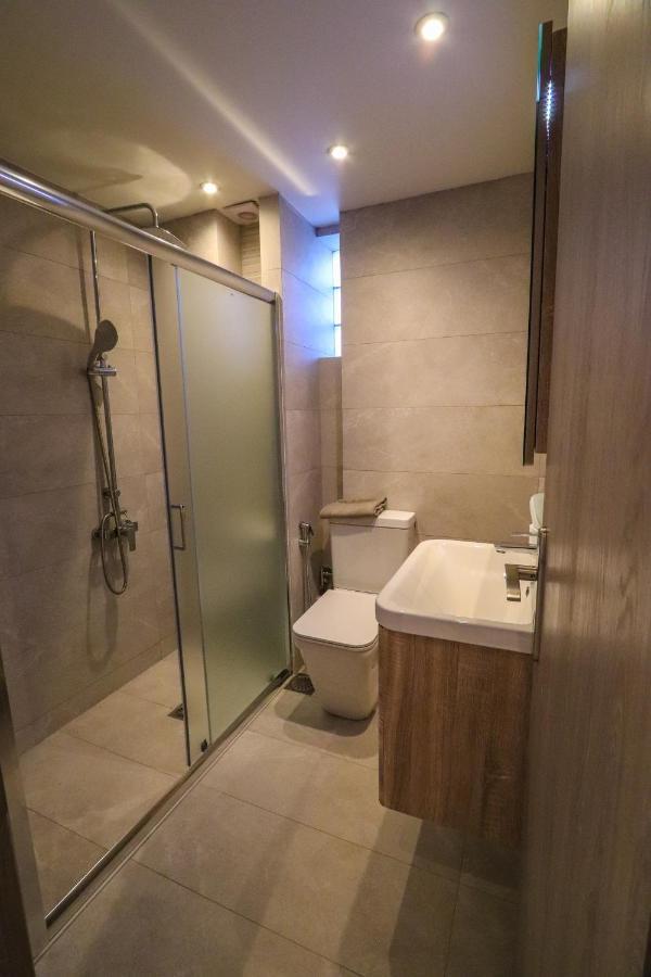 East & West Seaside Apartments Gialtra Екстер'єр фото